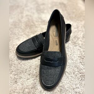 Clarks Raisie Eletta Black Leather & Gray Tweed Penny Loafer, Size 7.5